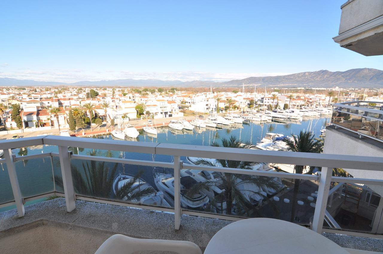 Rnet - Nautic Empuriabrava Apartment Bagian luar foto