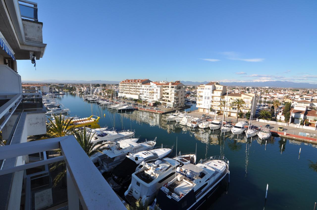 Rnet - Nautic Empuriabrava Apartment Bagian luar foto